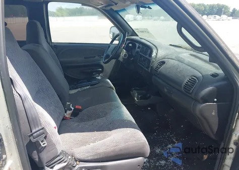 2001 Dodge Ram 1500 St из США, поврежденный, VIN 3B7HC13Y21G718471